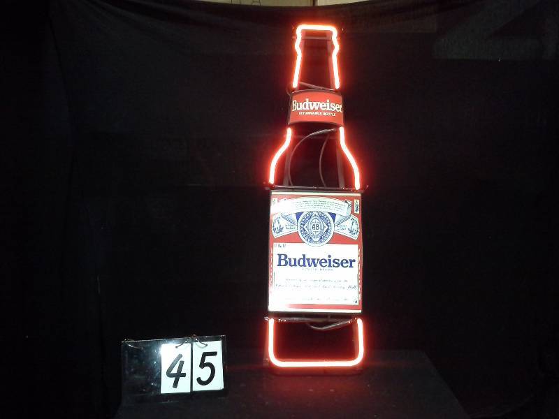 lot 45 image: Bud Budweiser neon bottle