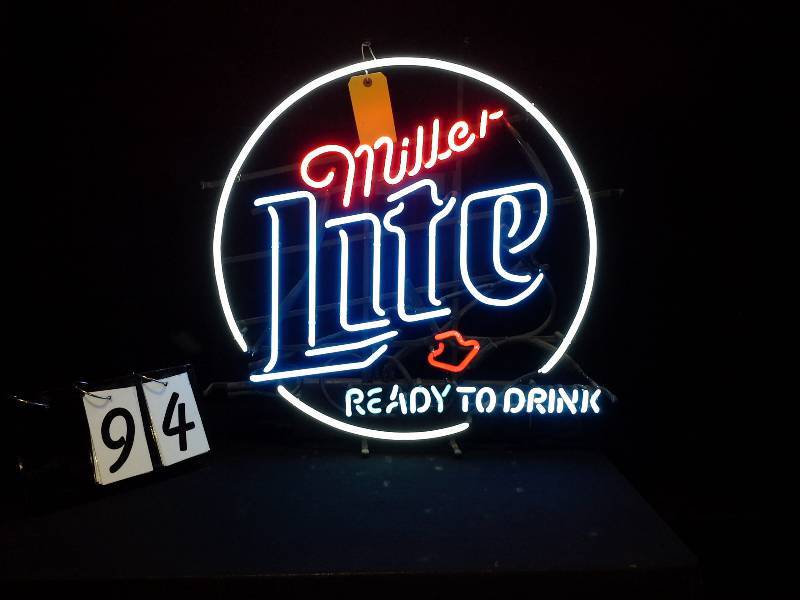 lot 94 image: Miller Lite Ready to Drink animated neon sign