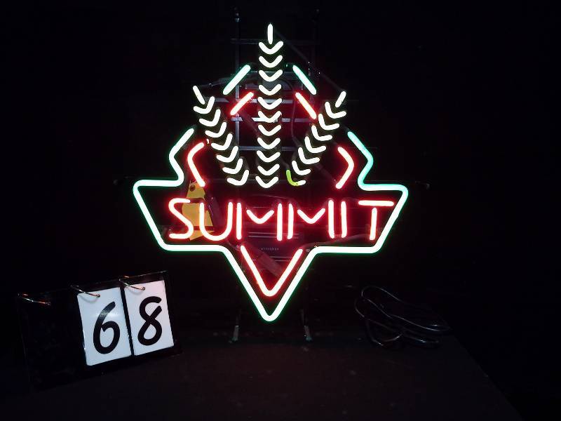 lot 68 image: Summit neon sign