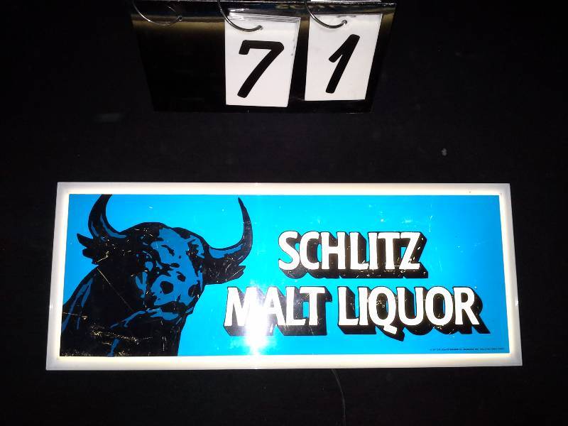 lot 71 image: Schlitz Malt Liquor plastic backlit sign