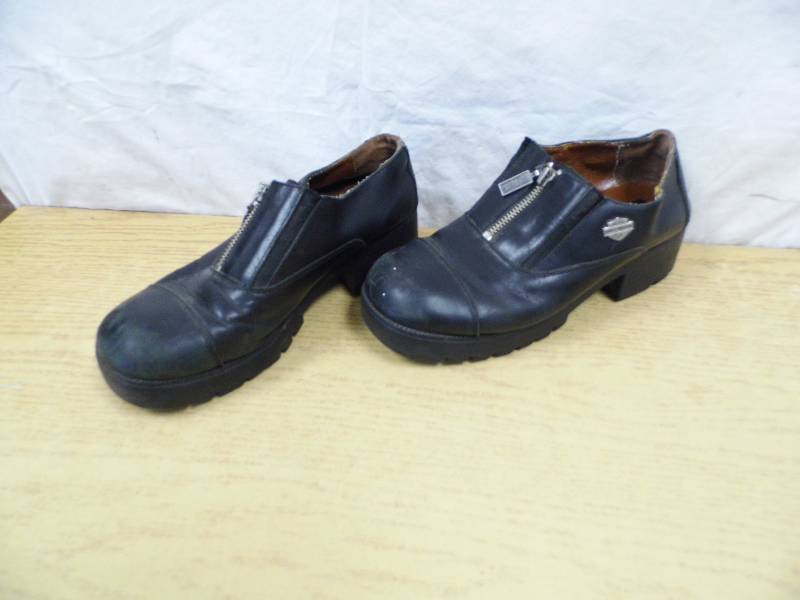 lot 65 image: Harley Davidson Shoes - Jacket