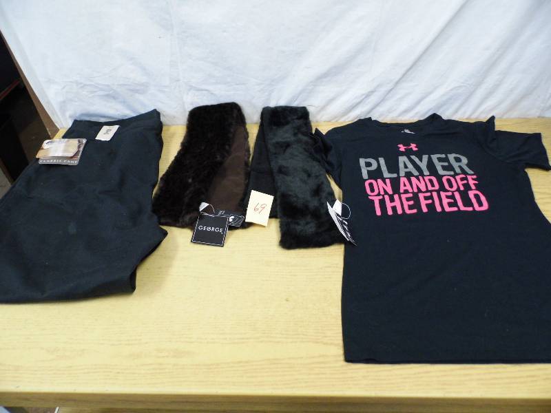 lot 69 image: Pants - Collars - T-Shirt