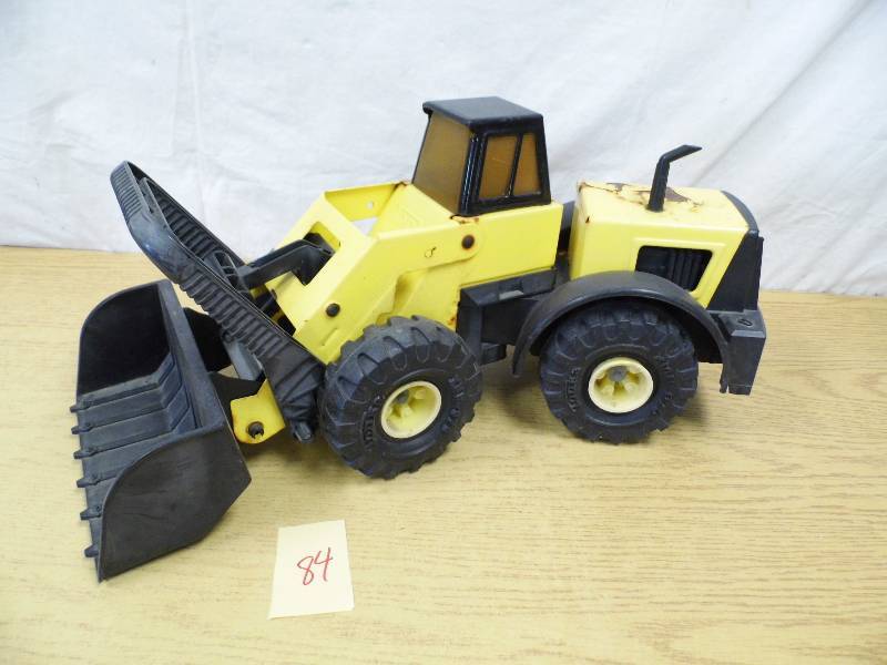 lot 84 image: Tonka Loader