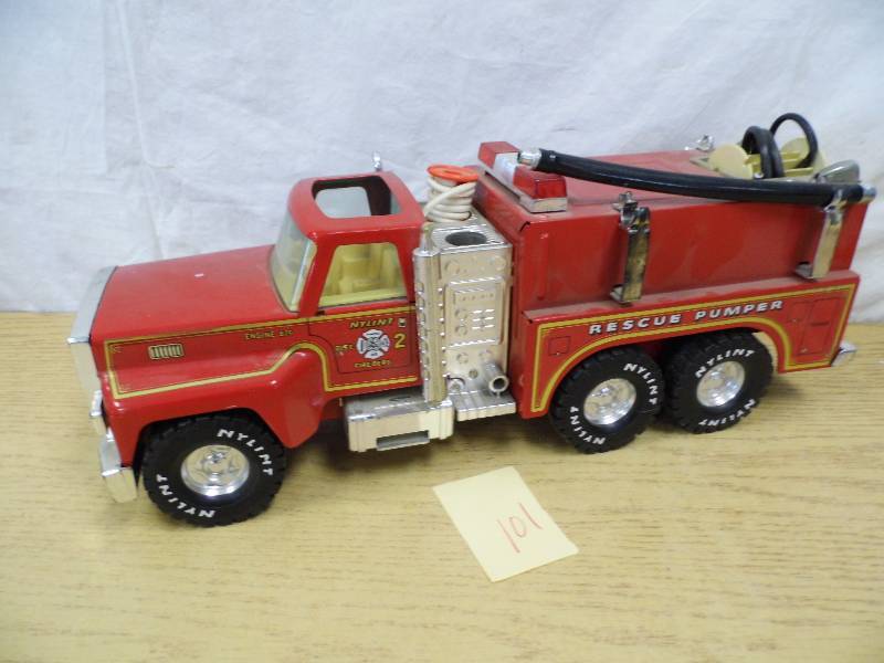 lot 101 image: Nylint Firetruck
