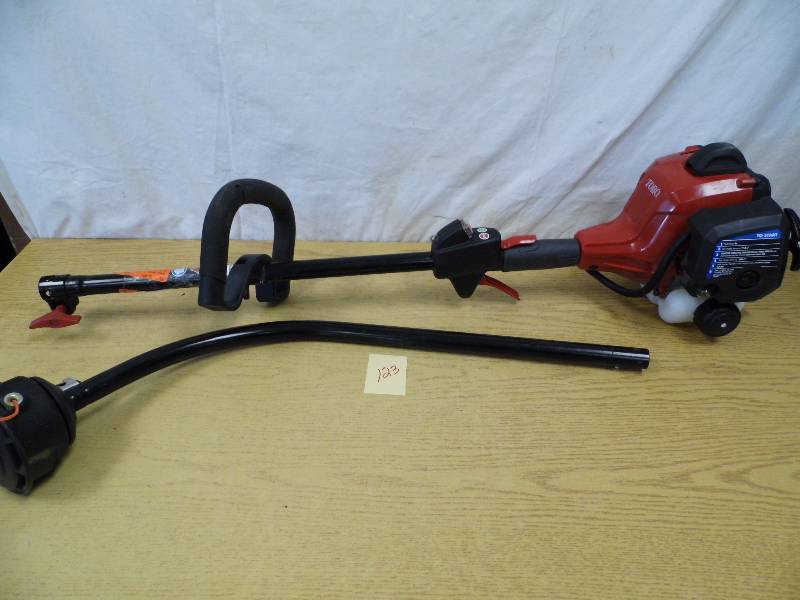 lot 123 image: Toro Trimmer
