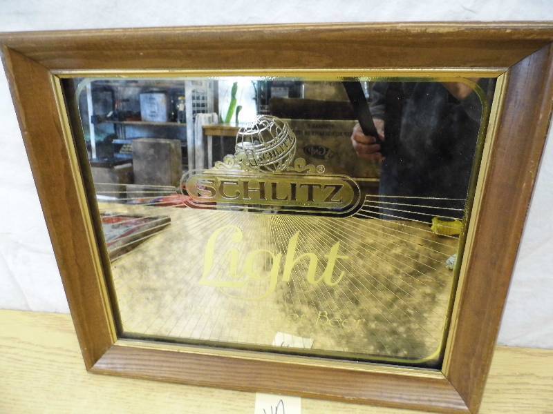 Schlitz Light Mirror