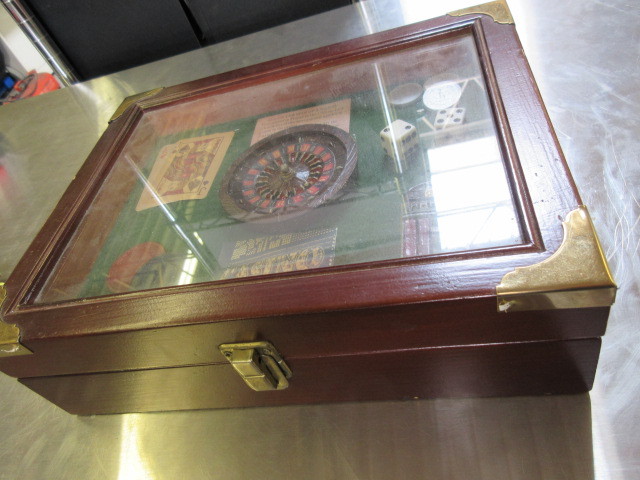 GAMBLING GAME THEMED STORAGE BOX