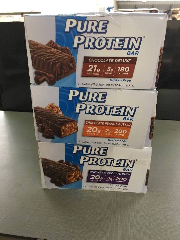lot 108 image: PURE PROTEIN VAR 211.76Z, RETAIL $19.49