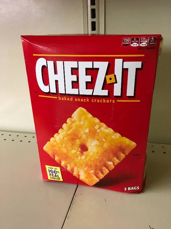 lot 137 image: SUNSHINE CHEEZ-ITS 48Z, RETAIL $7.89