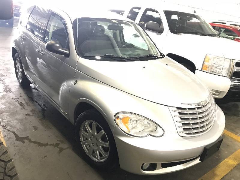 lot 1 image: 2010 Chrysler PT Cruiser