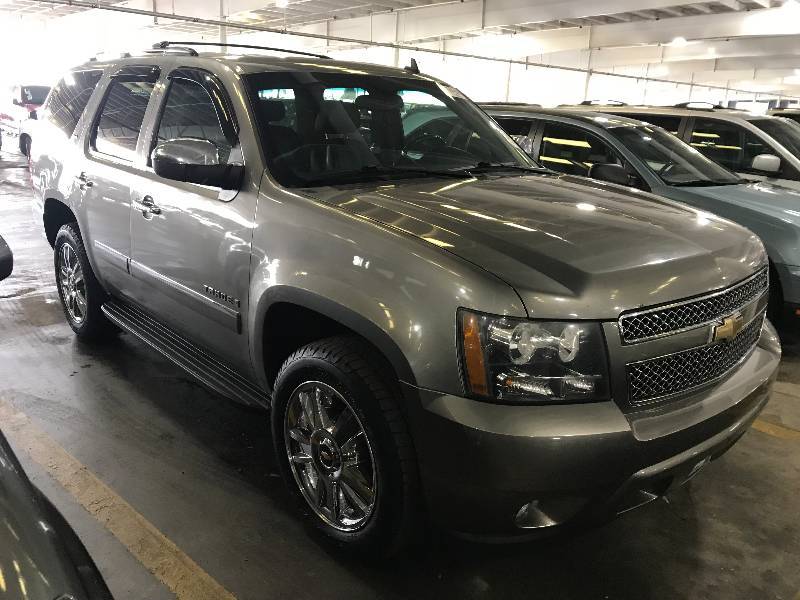 lot 8 image: 2009 Chevrolet Tahoe LT 4x4
