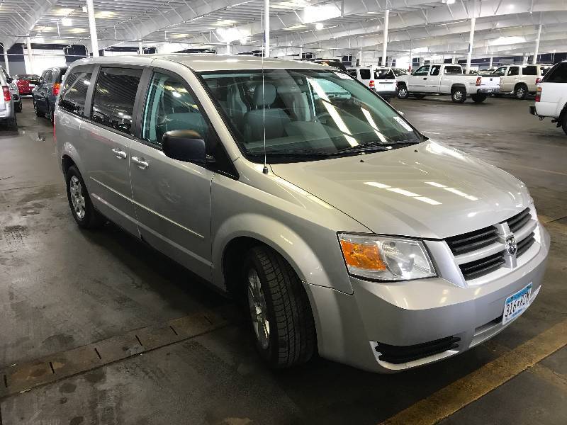 lot 9 image: 2009 Dodge Grand Caravan SE Stow & Go