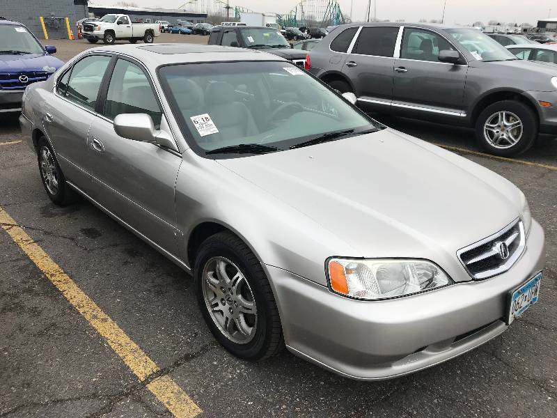 lot 23 image: 1999 Acura TL 3.2