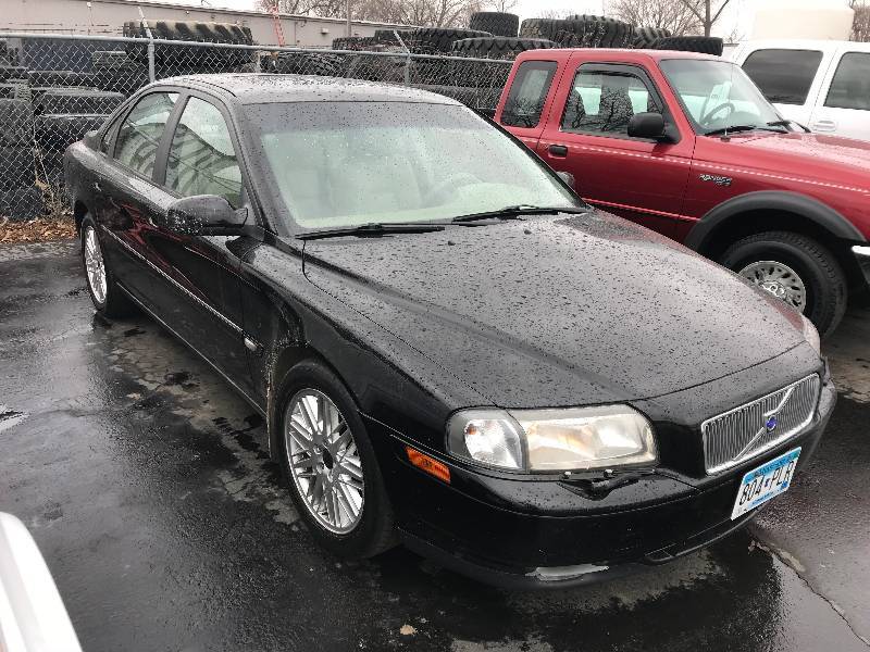 lot 29 image: 2002 Volvo S60 2.9