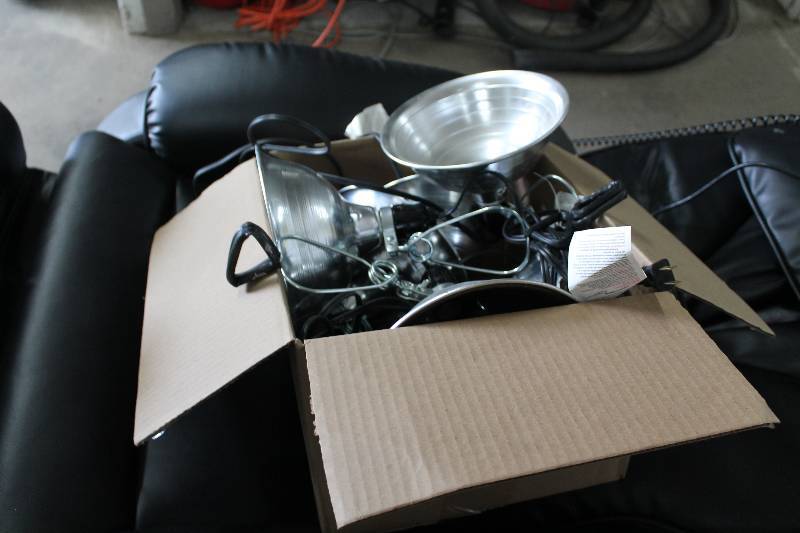 lot 21 image: Heat Lamp Ballasts