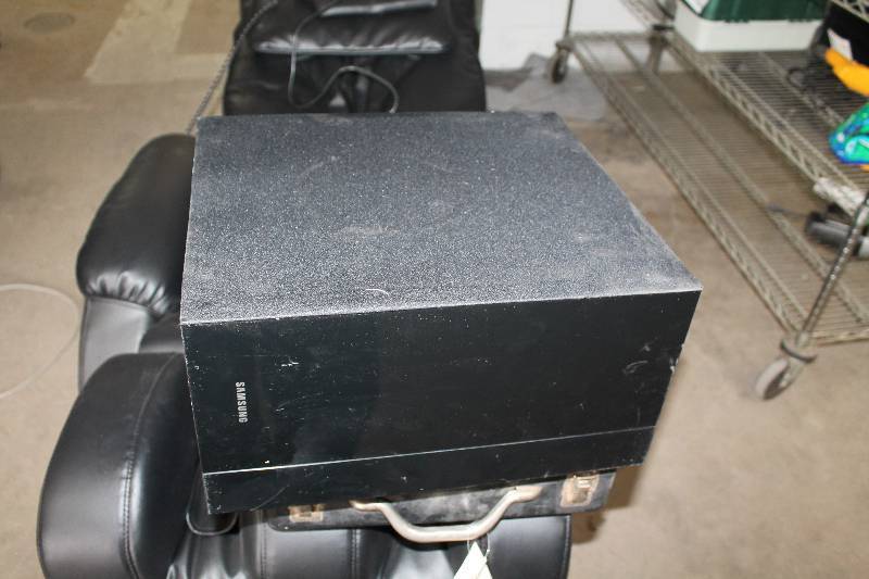 lot 34 image: Samsung Subwoofer Speaker System