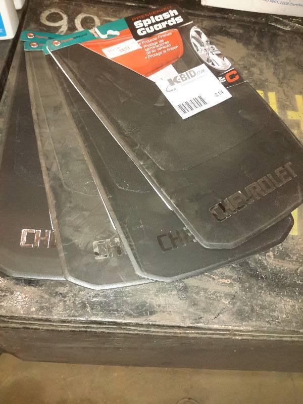 lot 214 image: 4 Premier, Fit Splash Guards as shown.. NEW