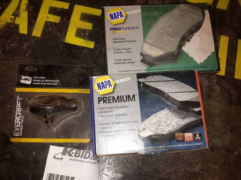 lot 204 image: Lot of Misc. Auto parts as shown.. See closeups