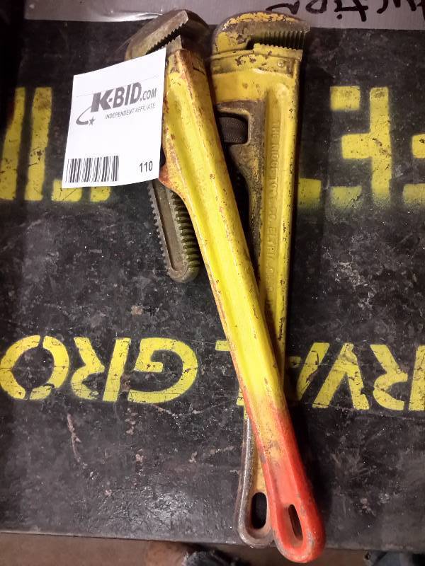 lot 110 image: 2, Rigid, 18 in pipe wrenches