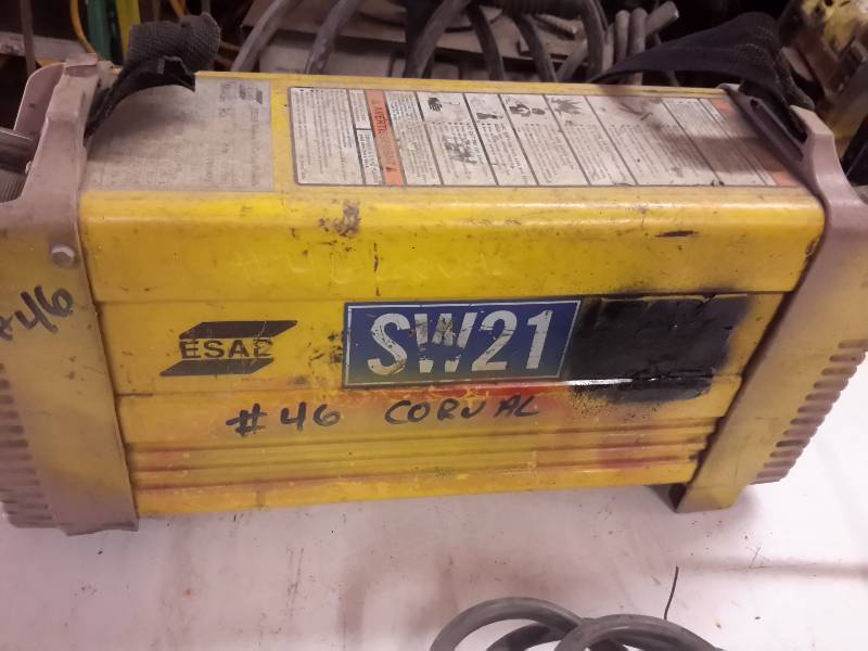 lot 30 image: 1 ESAB Miniarc Electric Welder