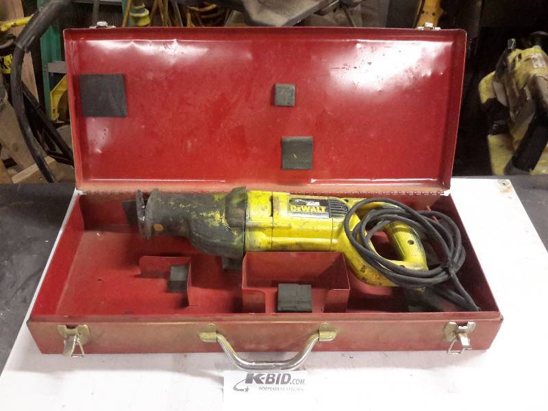 lot 93 image: Dewalt, DW307 M reciprocating saw