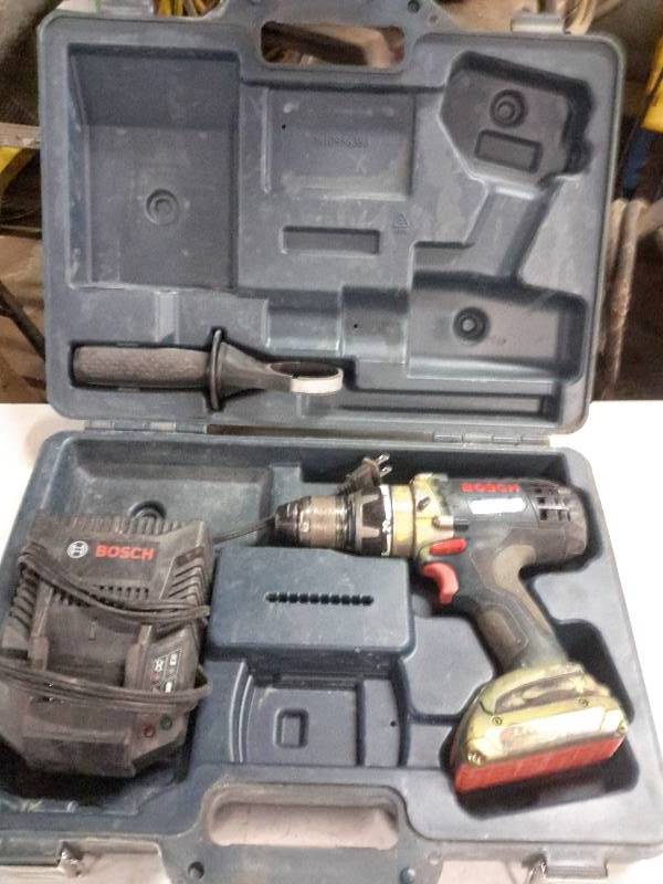 lot 60 image: Bosch, cordless drill 1, 18 V battery, 1 charger