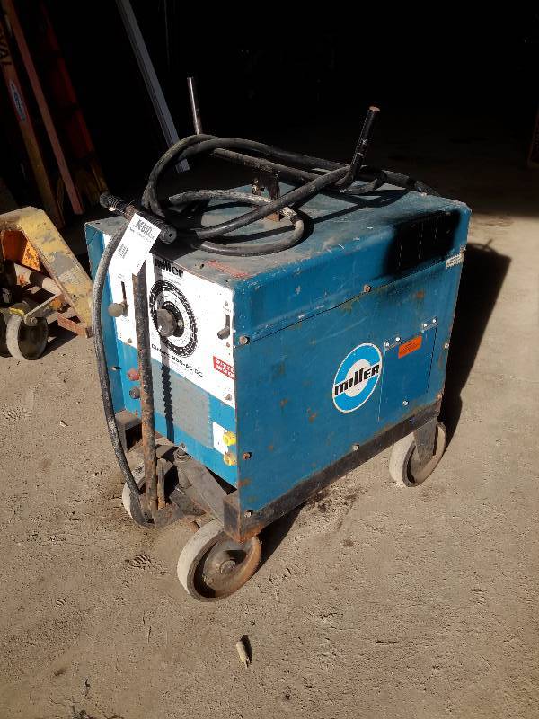 lot 4 image: Dialarc, 250 - ACDC Arc Welding Power Source