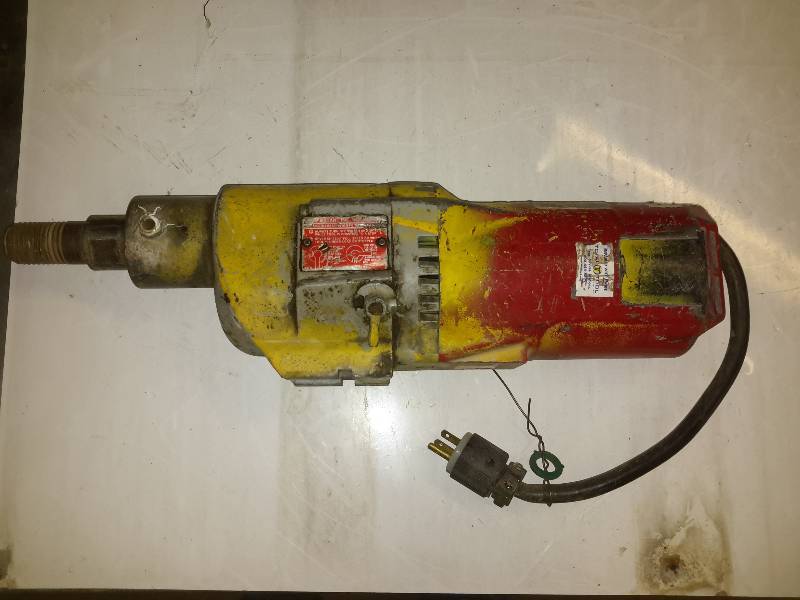 lot 17 image: Milwaukee, Core Drill..