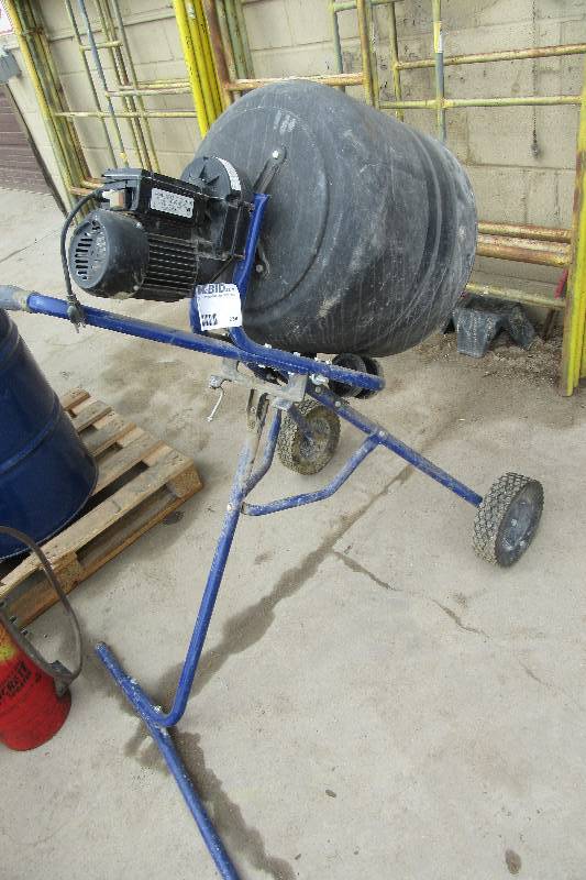 lot 238 image: Model 043206, grout Mixer.. Electric.