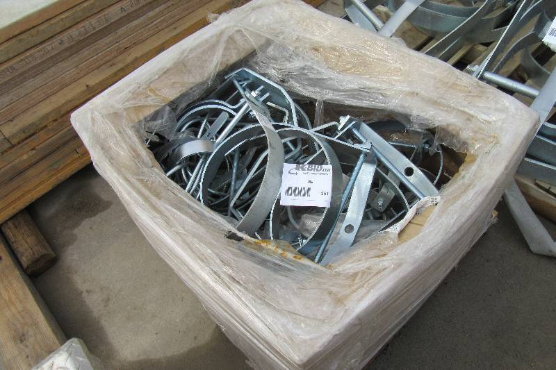 lot 251 image: Box of 12 in Clevis Hangers and other hangers