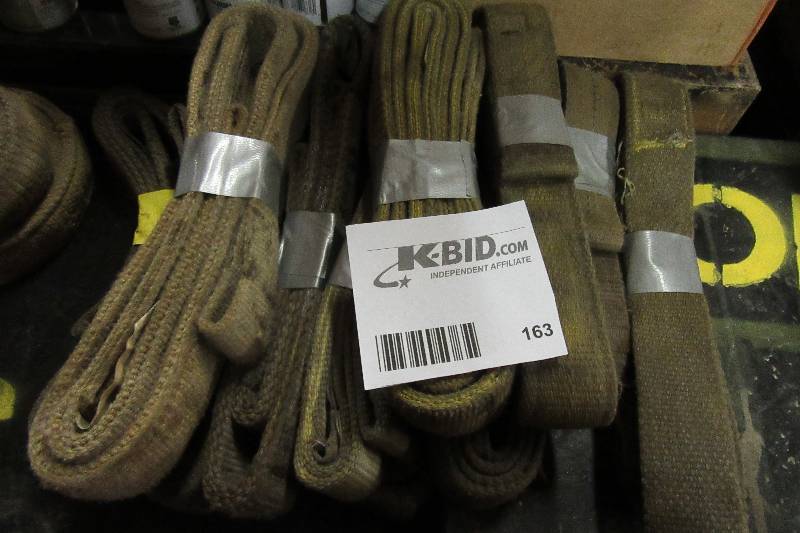 lot 163 image: 12 tow Straps