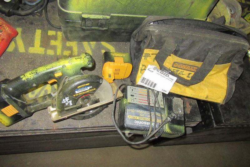 lot 180 image: Panasonic, EY3530 Metal Cutting Saw
