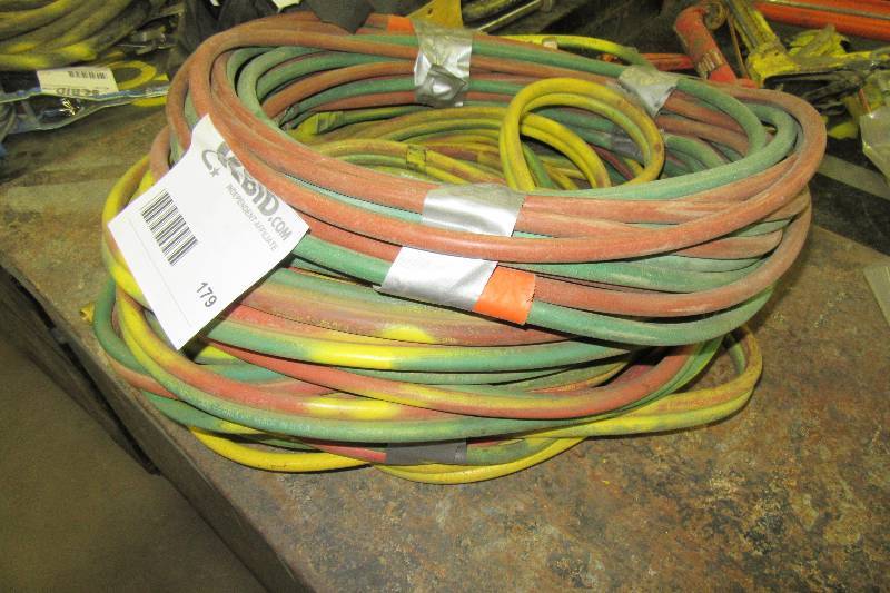 lot 179 image: Large lot of Air Hoses (5)