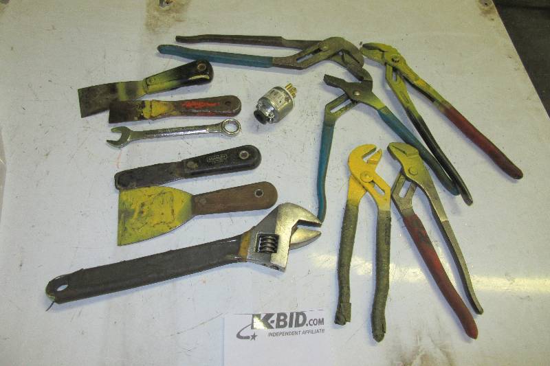 lot 177 image: Lot of misc. Tools as pictured