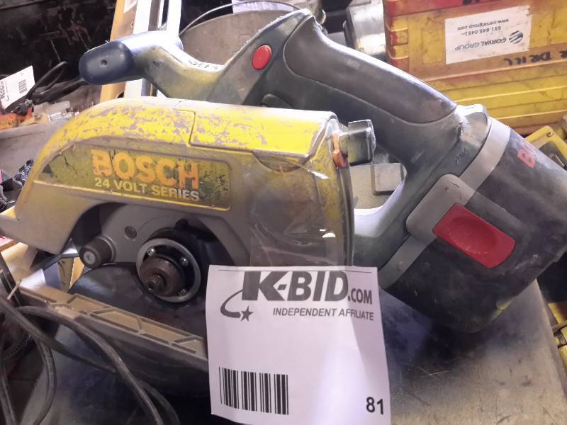lot 81 image: Bosch Circular Saw  2, 24v batteries.. 1 charger