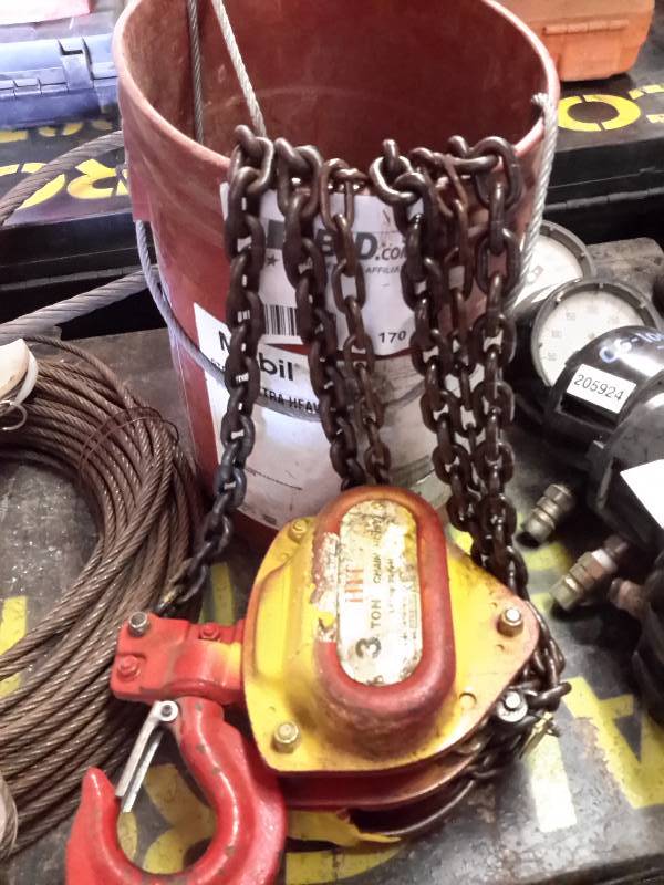 lot 170 image: HIT, 3 Ton Chain Hoist