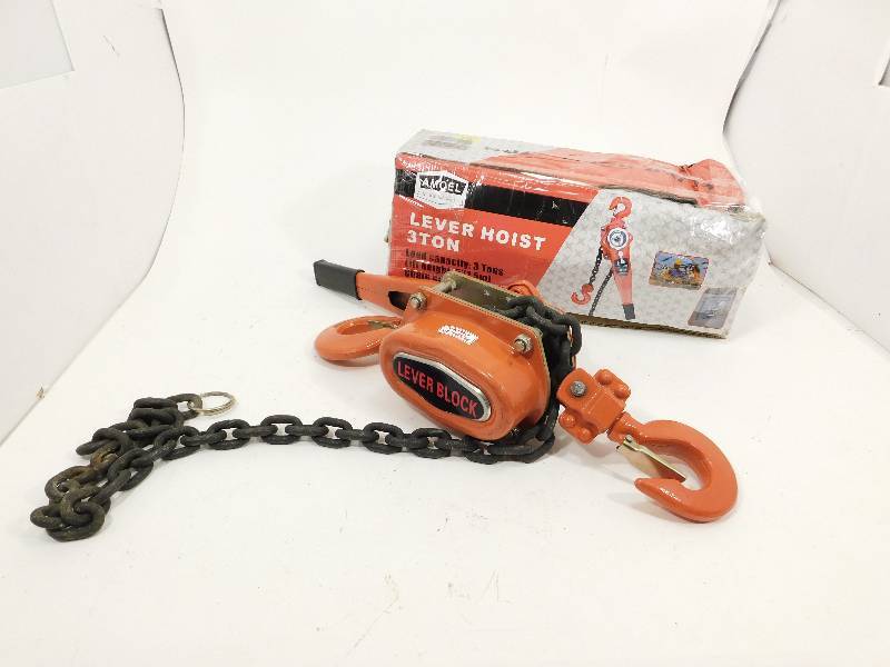 lot 6 image: 3 Ton Lever Hoist