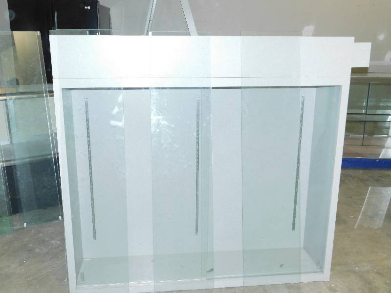 lot 37 image: Wall Display Commercial Cabinet