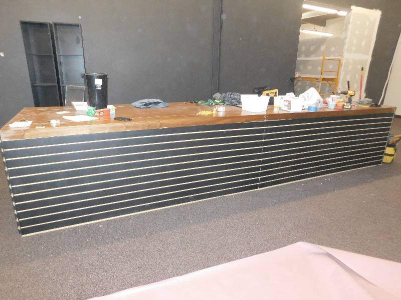 lot 40 image: Large Commercial Cabinet
