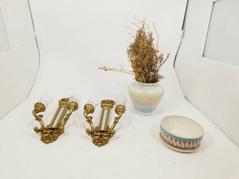 lot 10 image: Misc. Items