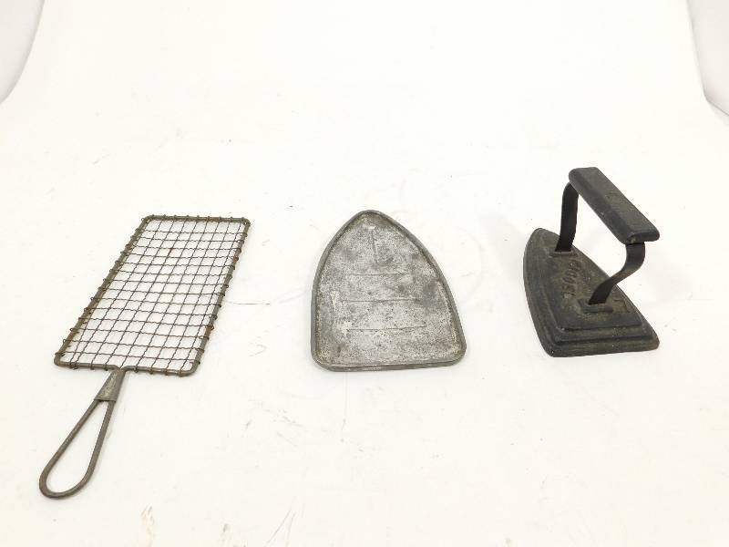 lot 16 image: Vintage Iron
