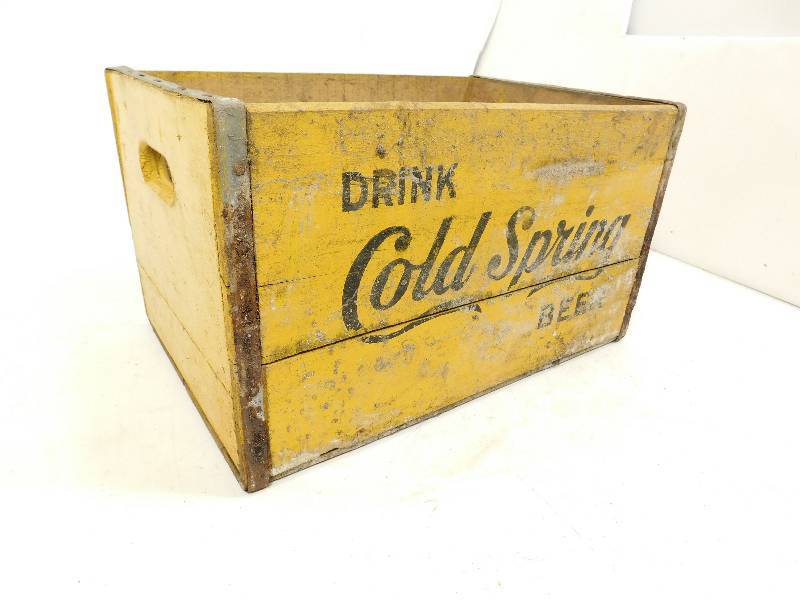 lot 60 image: Wooden Cold Spring Beer Case