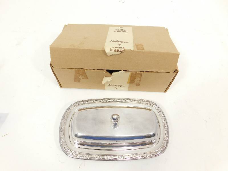 lot 92 image: Butter Dish