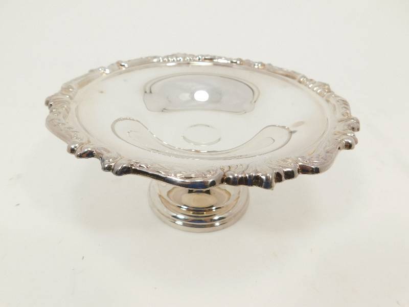 lot 95 image: Silver Serving Dish