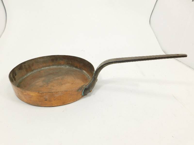 lot 46A image: Copper Frying Pan