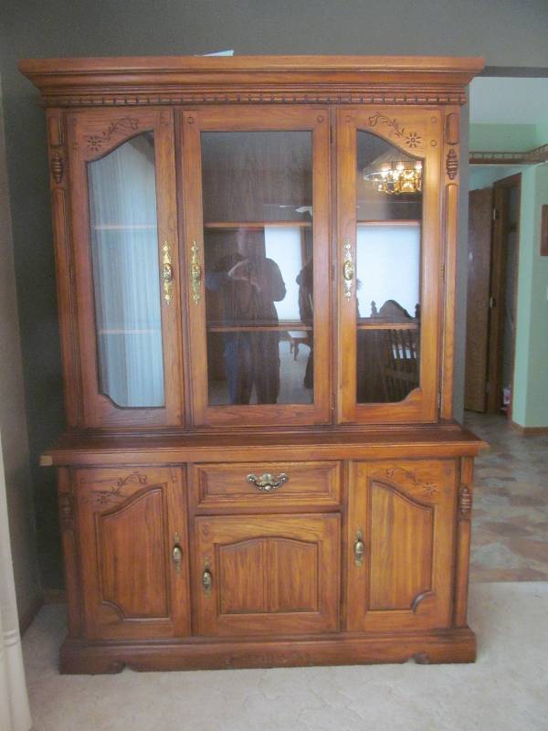 lot 11 image: hutch
