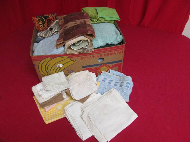 lot 27 image: towels