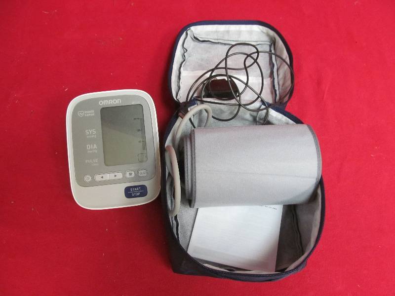 lot 41 image: Omron blood pressure monitor