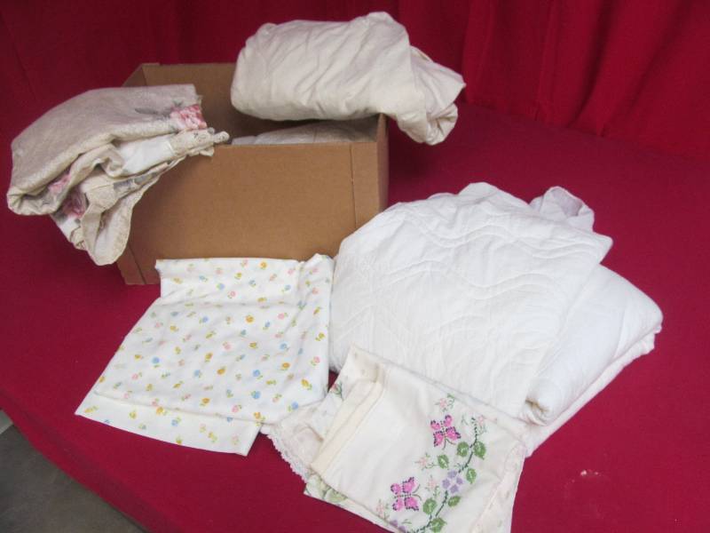 lot 89 image: bedding