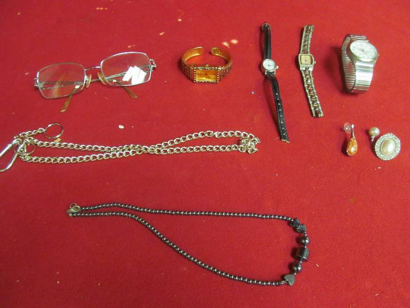 lot 110 image: watches, jewelry